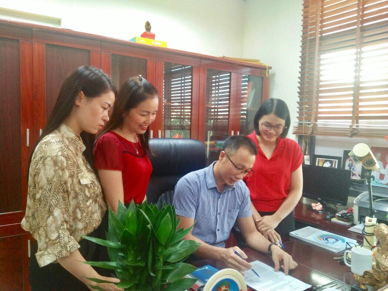 Công đoàn Cơ quan Uỷ ban MTTQ tỉnh Bắc Giang tích cực tham gia hưởng ứng cuộc thi tìm hiểu kiến...